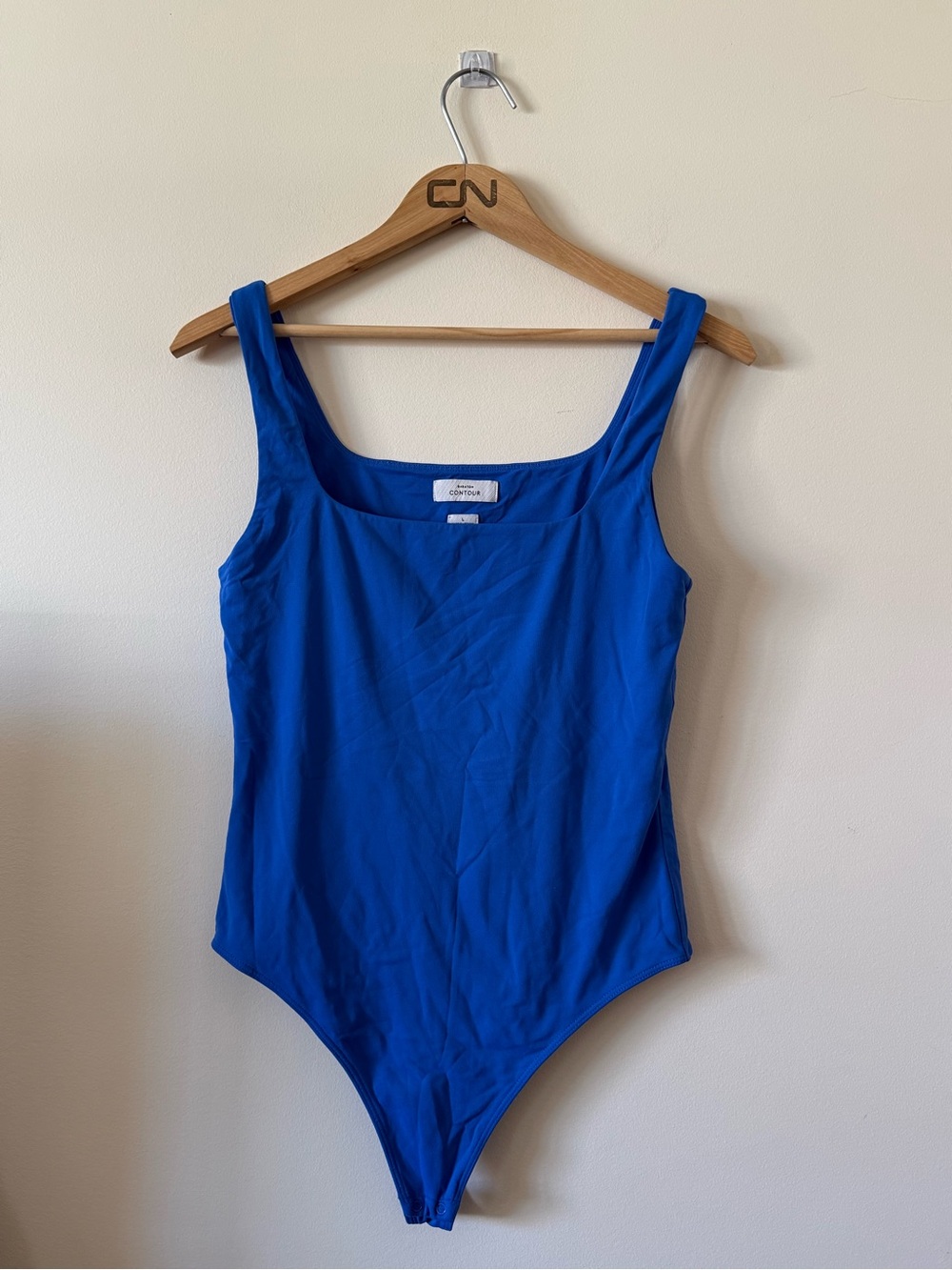 Size large_ Aritzia Contour Pursue Squareneck Bodysuit